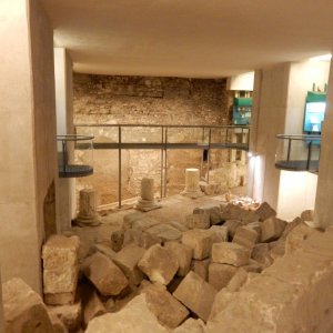 058-S. Eulalia Museo del Tesoro.JPG